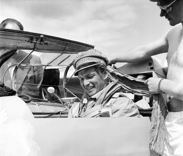 Billy Nilsson på VM igen, nu i vegamössa. Foto: Åke Ahlstrand, Specialfoto 3 juli 1950