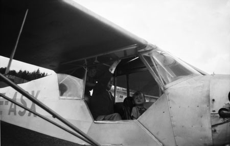 1949. (Notera även pojken bakom Hans!) Foto via Björn Åman.