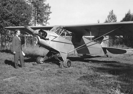 Hans Åman vid SE-AST 1950. Foto via Björn Åman.