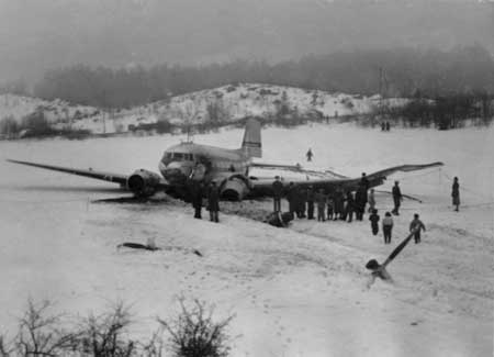 "DC-3 kvaddar på Bromma" Foto via Kurt Bjärestig