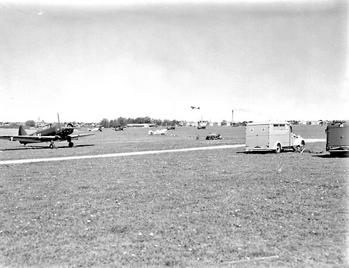 P 1 Sparmann S 1-A (1939–1947), Sk 12 Focke-Wulf Fw 44J Stieglitz (1936–1967), Sk 14 North American NA 16-4M (1937–1953), Sk 15 Klemm Kl 35 (1940–1949). Foto: Fritjof Hallström.