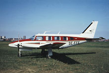 SE-FFE Piper PA-31 Navajo 31 Subean Bergå & Co, Örebro Foto: LEI, 690615