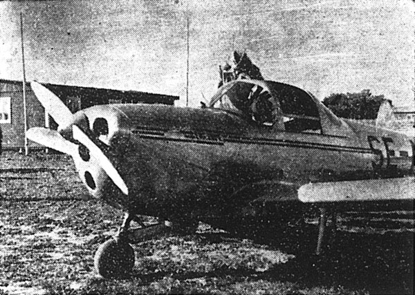 Ercoupe på flygfältet i Örebro. Foto i Örebro Dagblad 26 aug 1946.