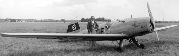 Bücker Student på besök på Gustavsvik