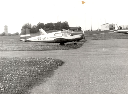 Safiren SE-AYC, Cessnan SE-CTI och Aero Commandern SE-CFK. Foto: Okänd via Arne Svensson.