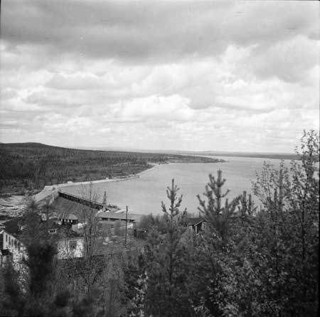 Porjusdammen i Porjusselets södra ända. Foto: Arne Tengler