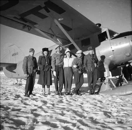 SE-ASA. Dessa sex tog taxiflyg från Malåträsk t.o.r. Luleå över dan söndagen den 2 mars 1947. Foto: Arne Tengler