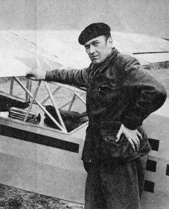 Bilhandlaren och bensinstationsföreståndaren Sven Nordenfors. Foto i tidningen Flyg 1947:14 sid 9